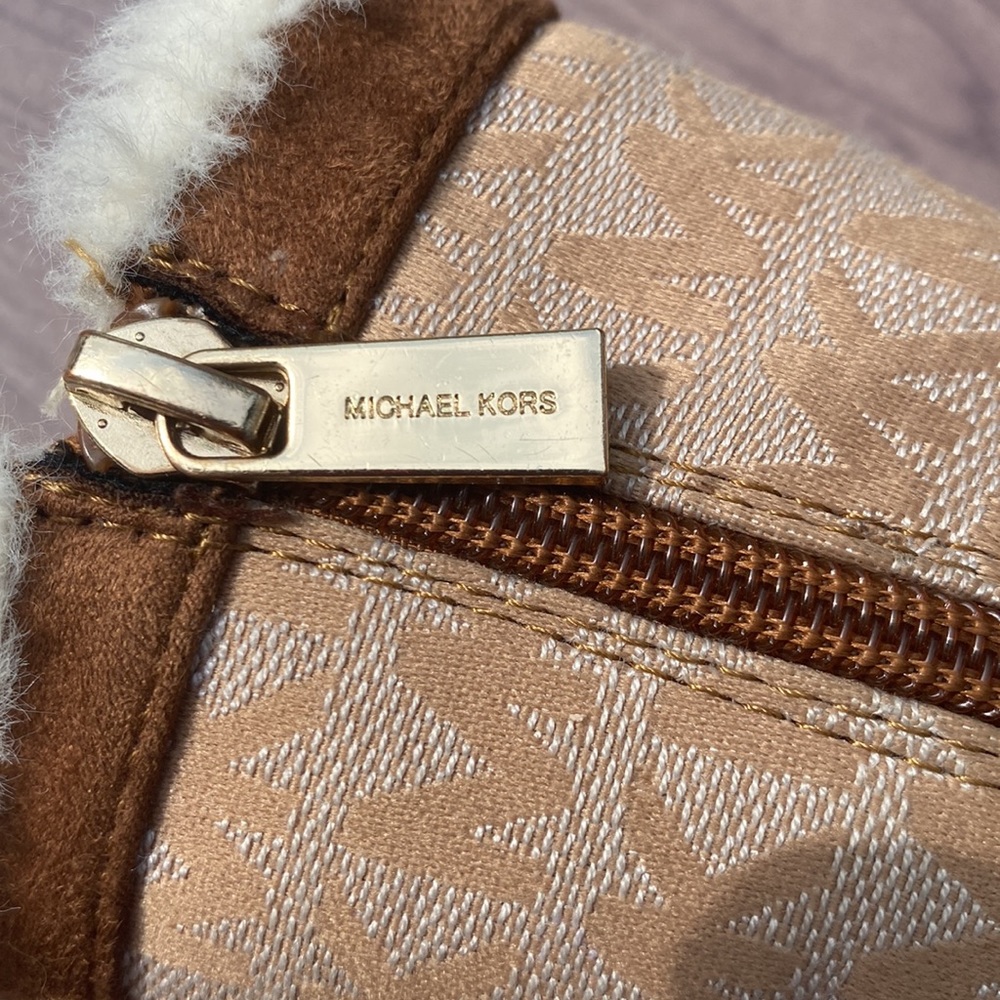 Baby Michael Kors size 5 boots - Picture 4 of 5